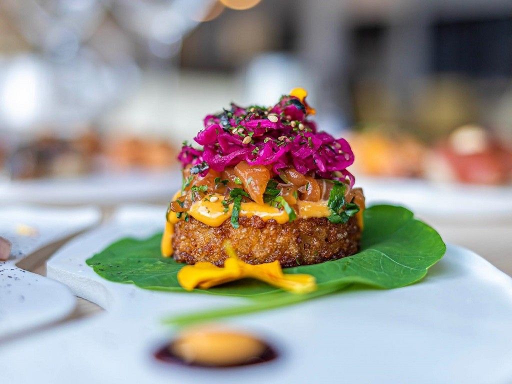 NIKKEI BY RUBEN GOMEZ 1