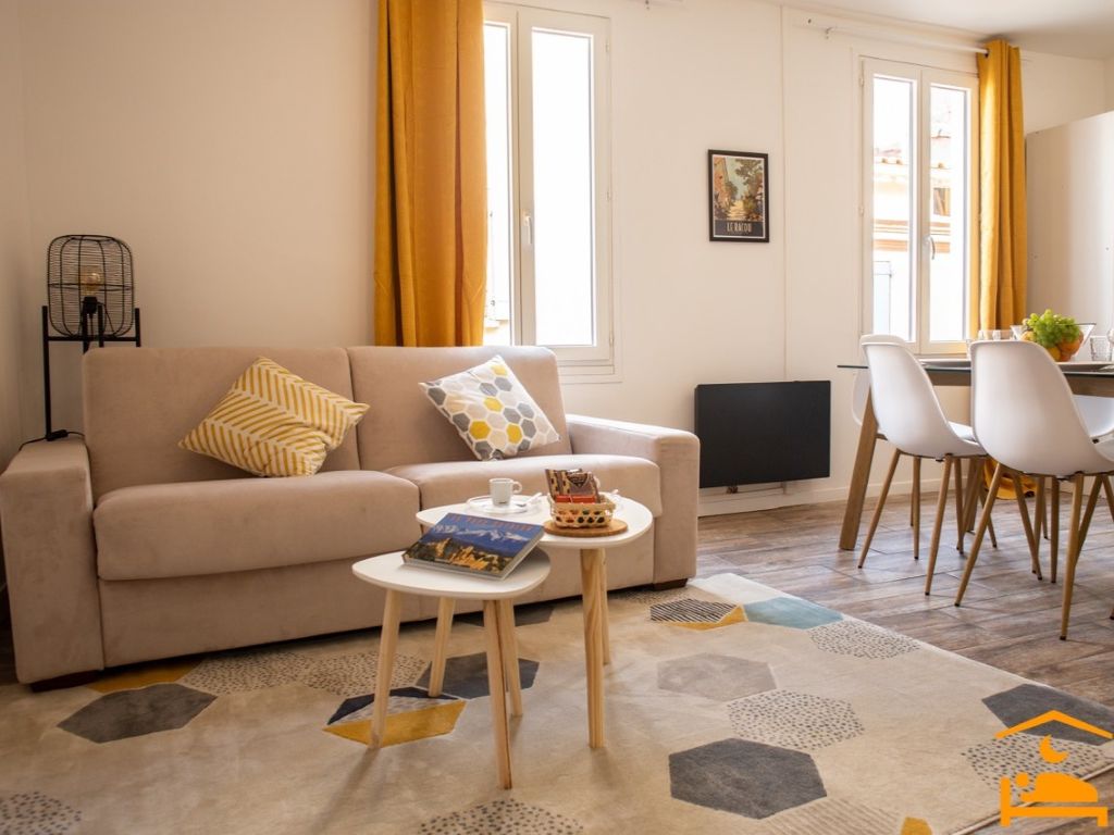 AU COEUR DE PERPIGNAN T3 3ÈME ÉTAGE - photo 1