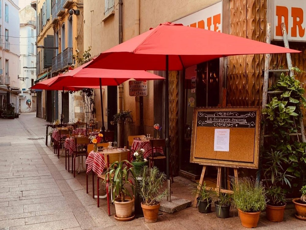 Resto-LA-DROGUERIE-1