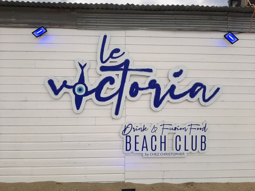 LE VICTORIA
