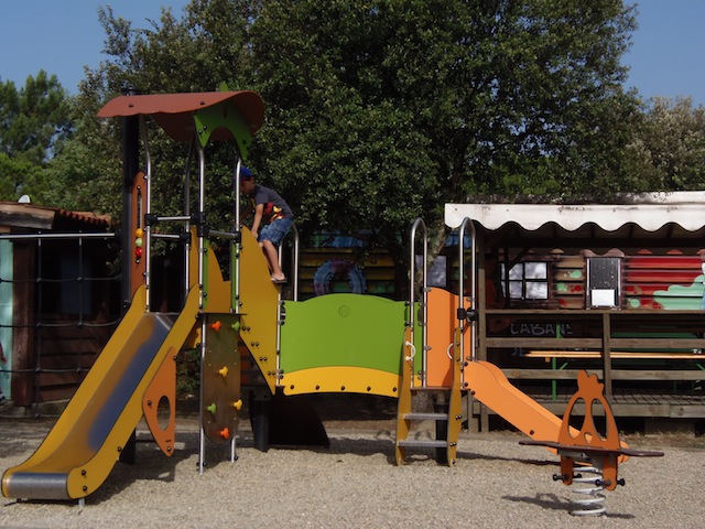 CAMPING DE LA VALLEE 8