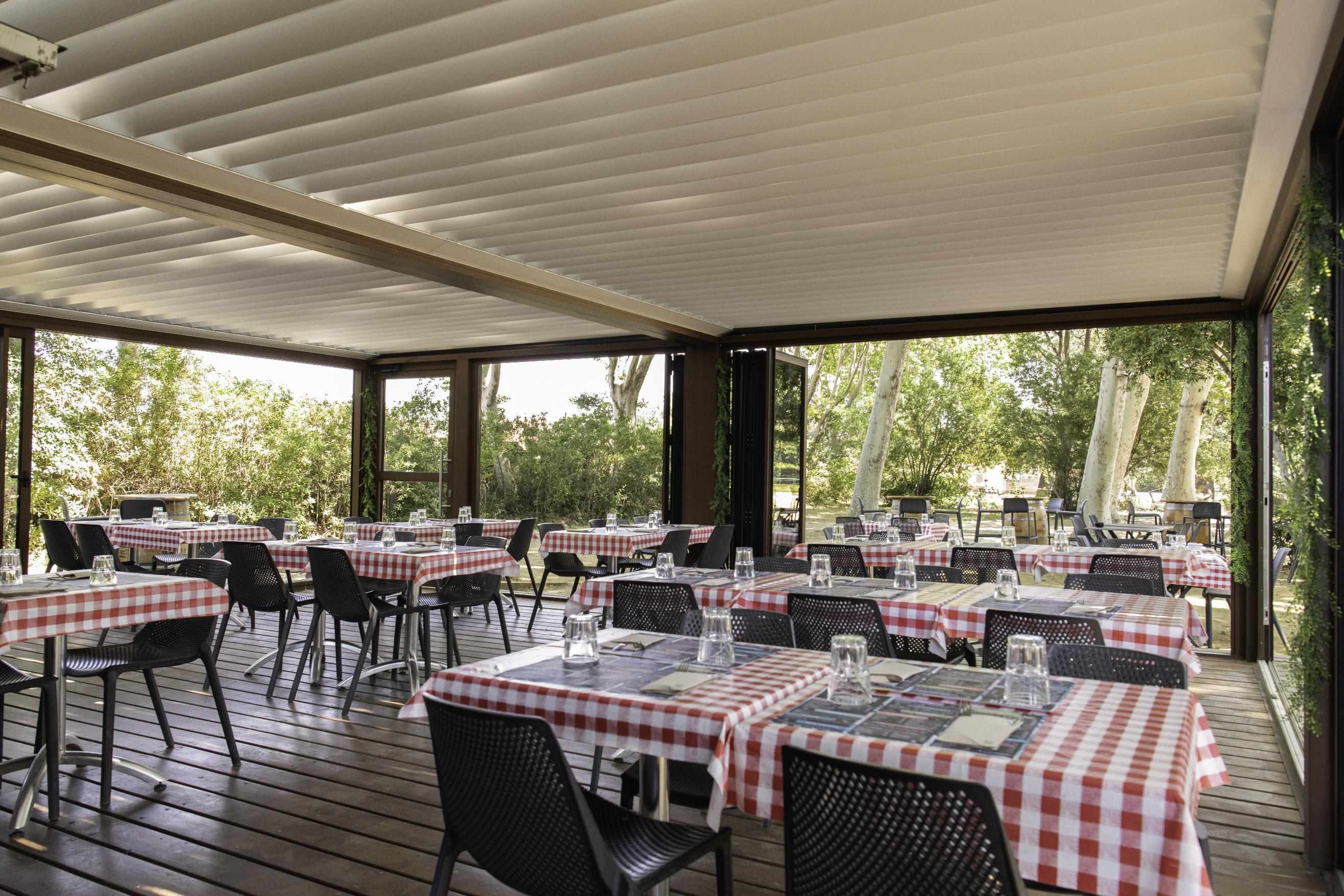 Terrasse 2 guinguette de claitfont