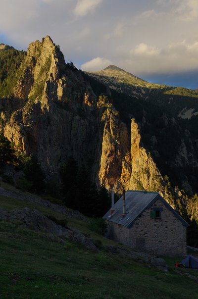 Roc de Marialles et refuge non-gardé