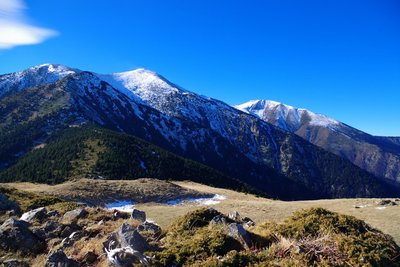 Vue sur le Canigó depuis le Coll de la Cirera